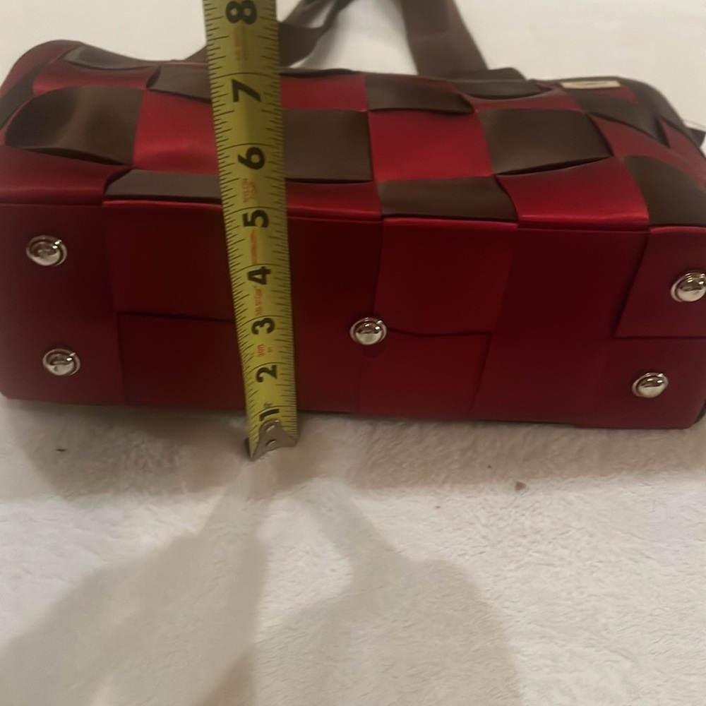 Comely, Seatbelt Purse Cabernet maroon and brown seatbelt straps woven - Picture 2 of 10